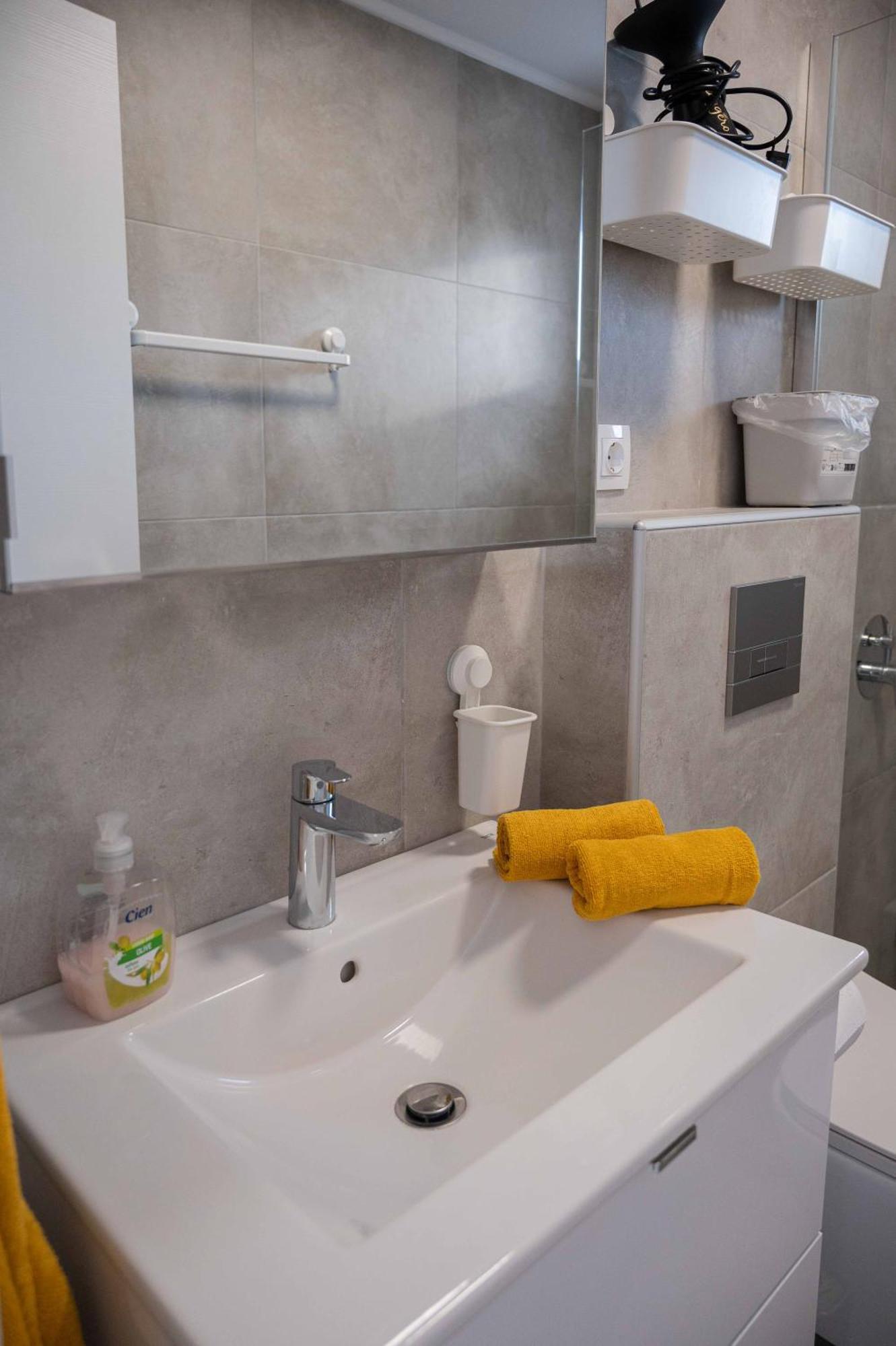 Noah Sea-View Apartments Néoi Epivátai Luaran gambar