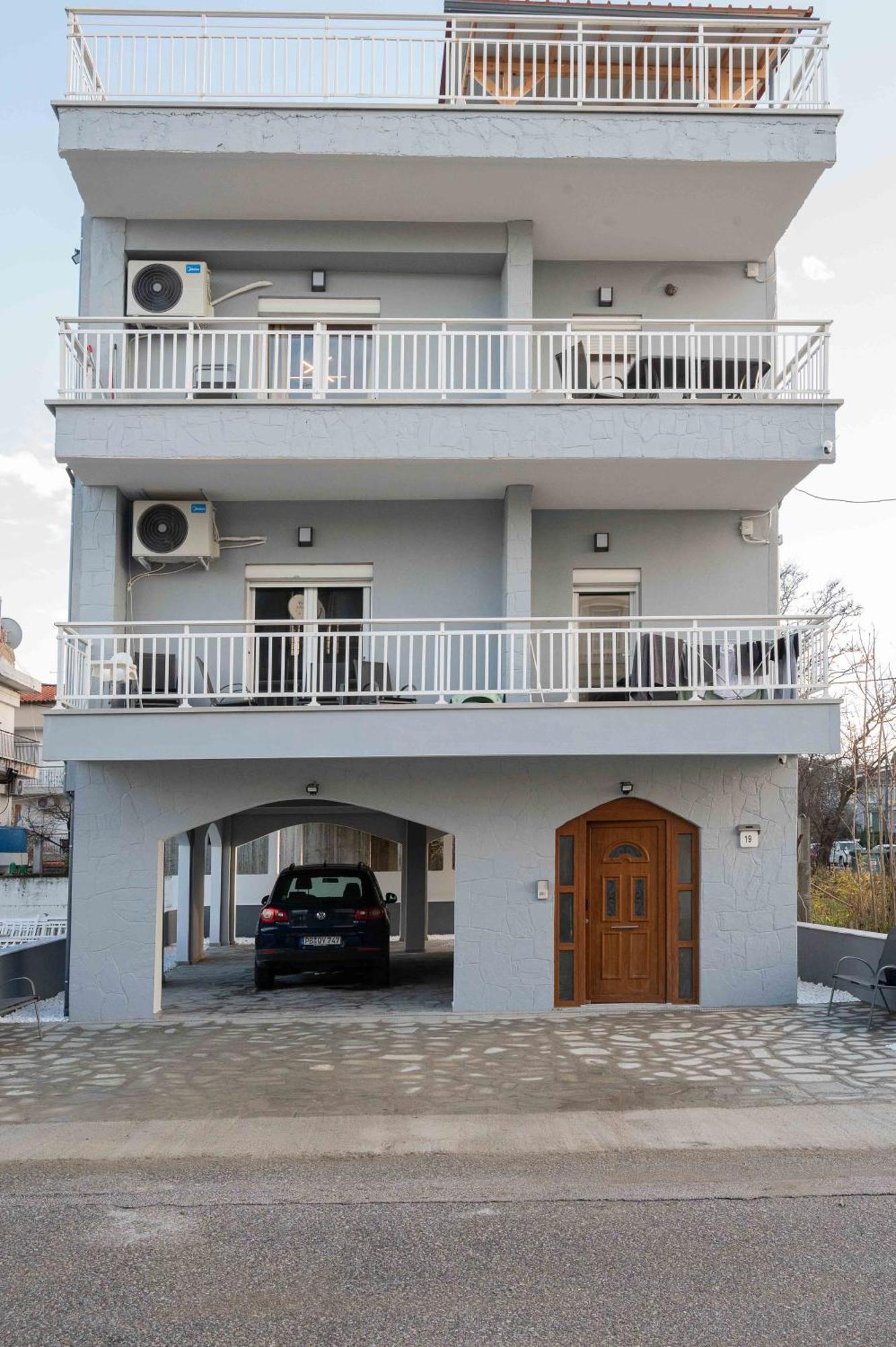 Noah Sea-View Apartments Néoi Epivátai Luaran gambar